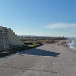 Apartment Senigallia, Nuovo Monolocale Fronte Mare Al Le Piramidi - Se078